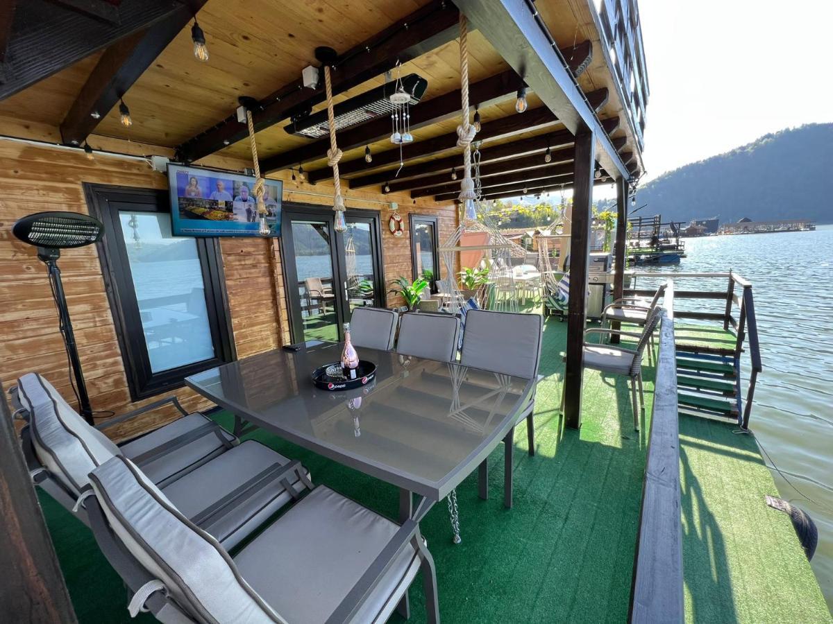 Holiday Bicaz Bungalows On The Lake Dış mekan fotoğraf