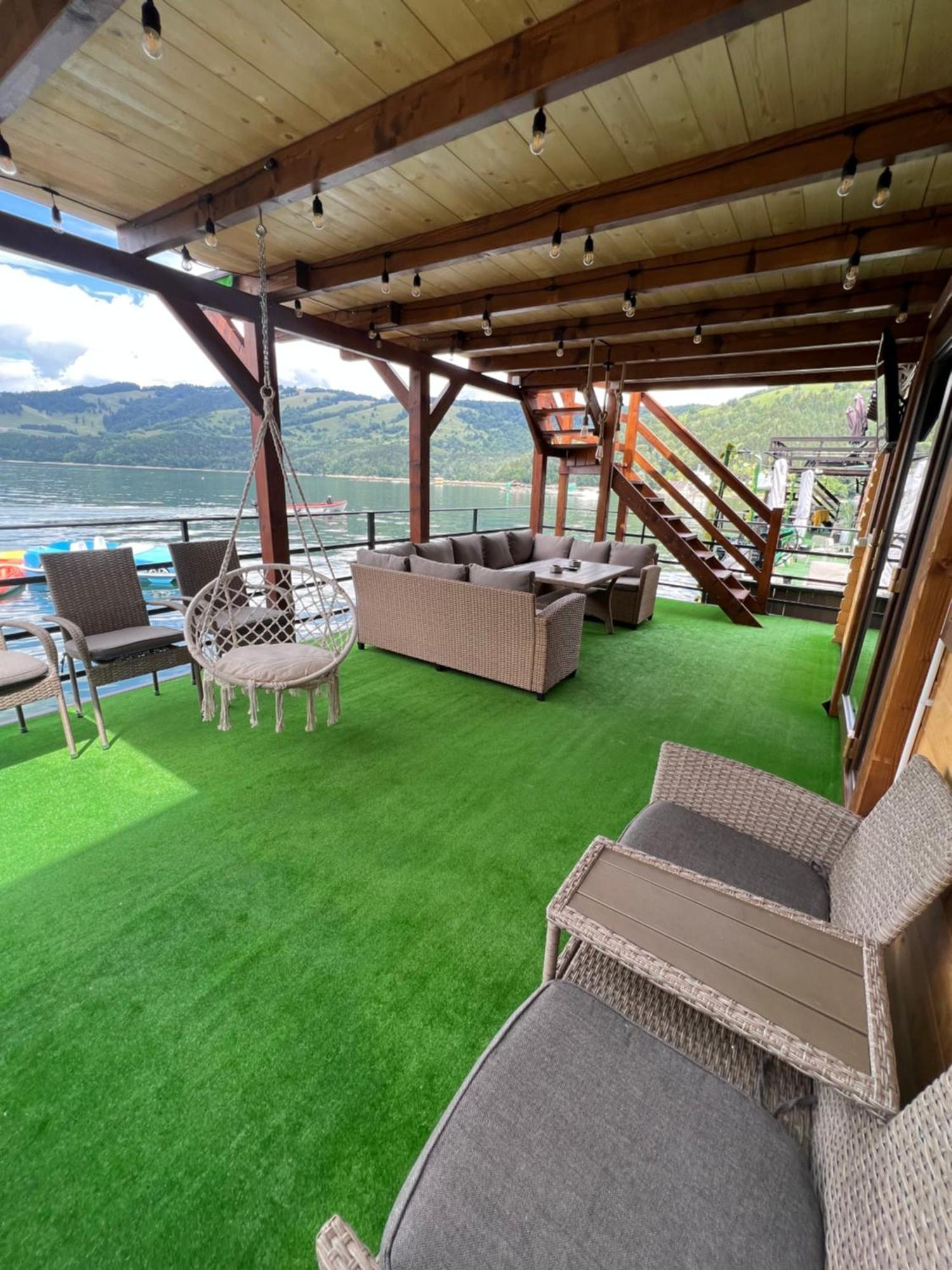 Holiday Bicaz Bungalows On The Lake Dış mekan fotoğraf