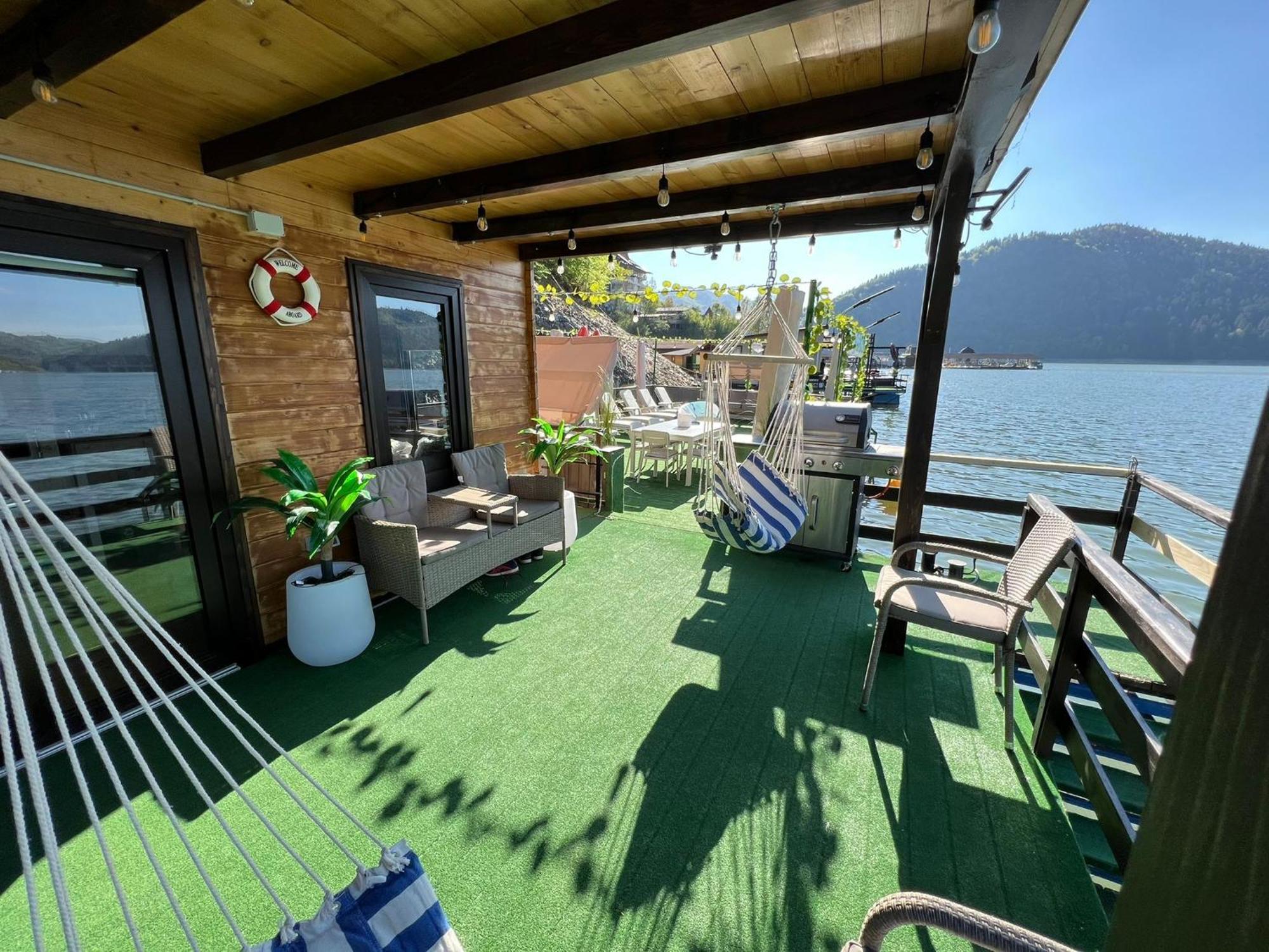 Holiday Bicaz Bungalows On The Lake Dış mekan fotoğraf