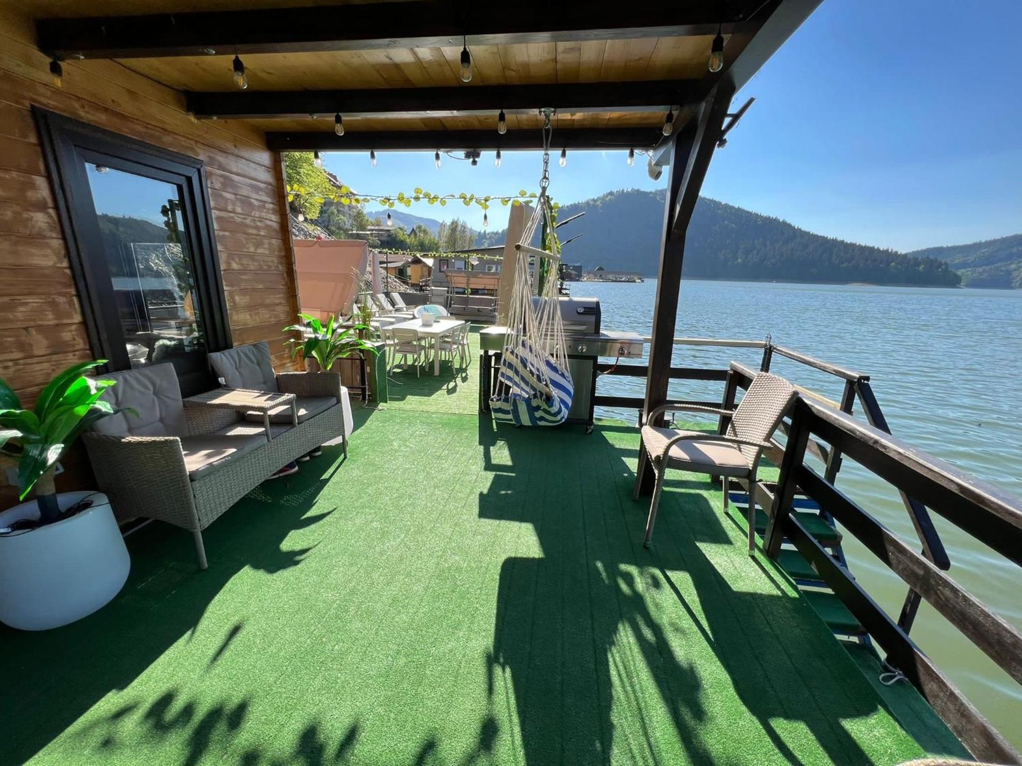 Holiday Bicaz Bungalows On The Lake Dış mekan fotoğraf